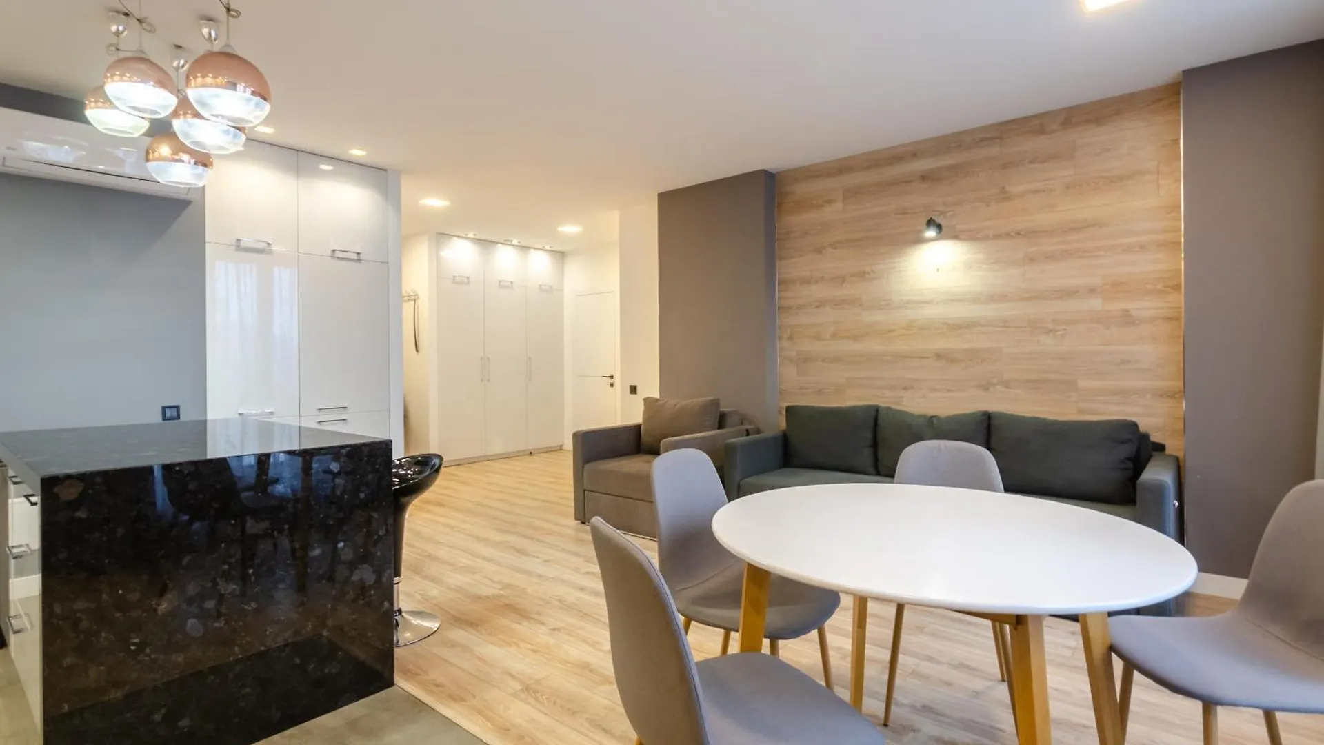 Petrovdom Apartments 18-199 In Rc New York Concept House, Antonovycha 74 Κίεβο Ουκρανία