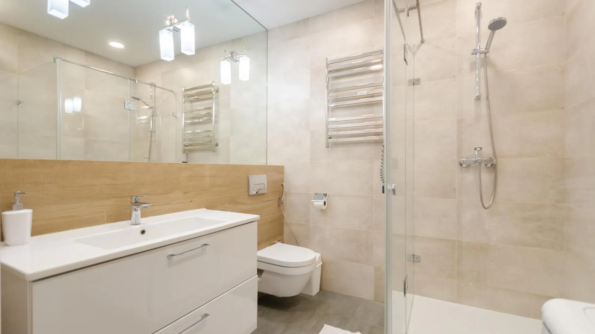 Petrovdom Apartments 18-199 In Rc New York Concept House, Antonovycha 74 Κίεβο 0*,